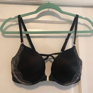 Victoria’s Secret Very Sexy Black lace 34D